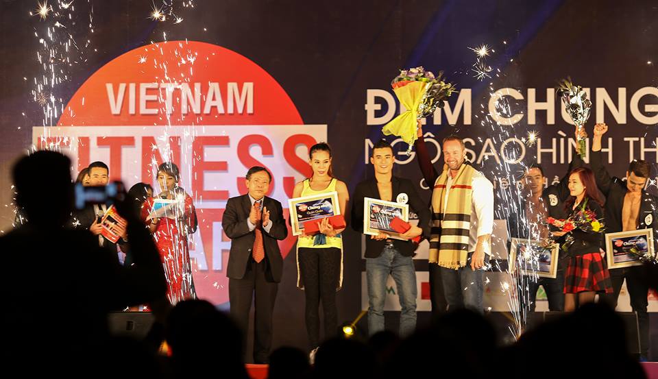 Đồ bơi Hương Điệp đồng hành cùng đêm chung kết Ngôi sao hình thể - Vietnam Fitness Star 2014