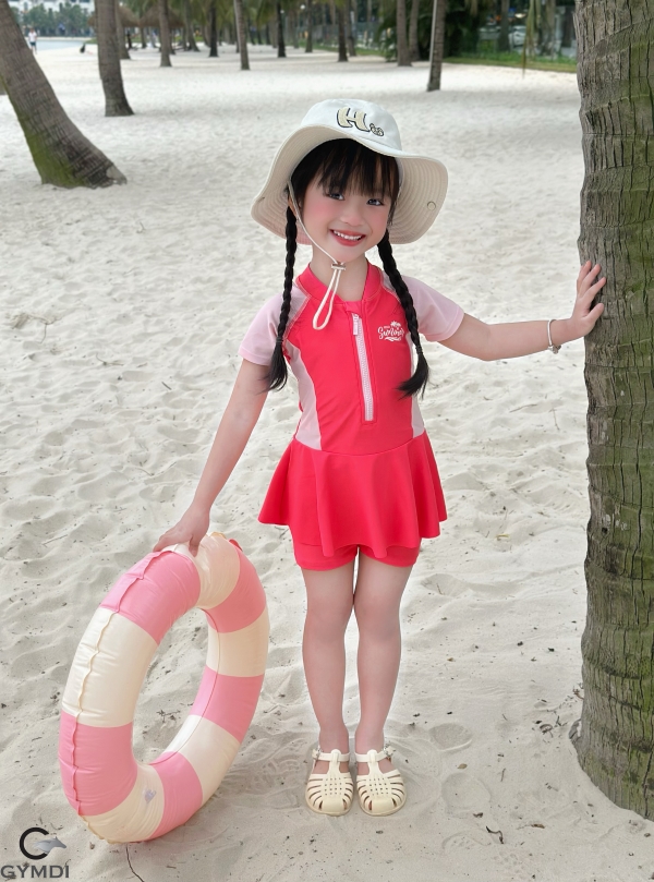 Bộ liền cộc tay bé gái hồng