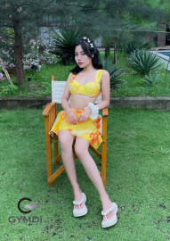 Bikini cạp cao ba mảnh hoa vàng