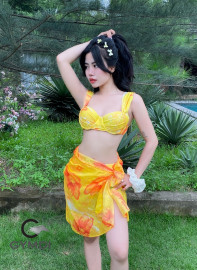 Bikini cạp cao ba mảnh hoa vàng