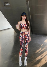 Bộ tập thể thao đa sắc 