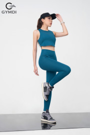 Bộ tập thể thao xanh lý