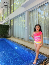 Bộ liền bé gái sắc màu