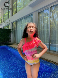 Bộ liền bé gái sắc màu