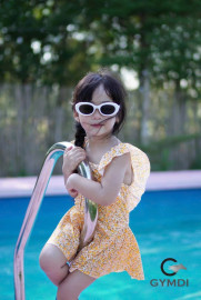 Bộ liền váy bé gái hoa vàng