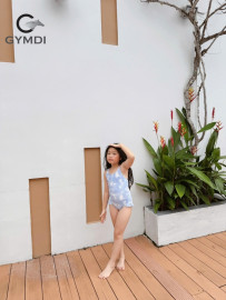 Bộ liền bé gái ngôi sao