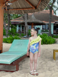 Bộ liền bé gái sóng xanh