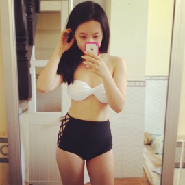 Bikini quần cạp cao đan dây hông áo trắng xoắn