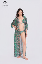 Bikini cạp thấp kèm áo choàng