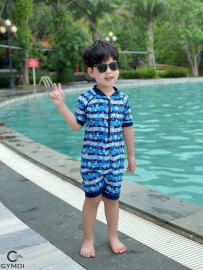 Bộ liền quần đùi bé trai cộc tay xanh