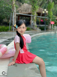 Bộ liền cộc tay bé gái hồng