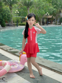 Bộ liền cộc tay bé gái hồng