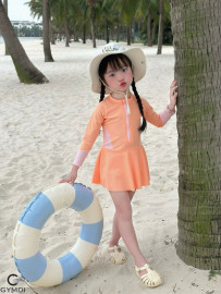 Bộ liền tay dài bé gái cam