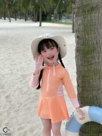 Bộ liền tay dài bé gái cam