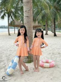 Bộ liền tay dài bé gái cam