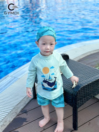 Bộ rời bé trai tay dài kèm mũ