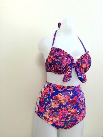 Bikini cạp cao hoa cam nền xanh coban 6T17