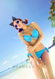 Bikini xanh 